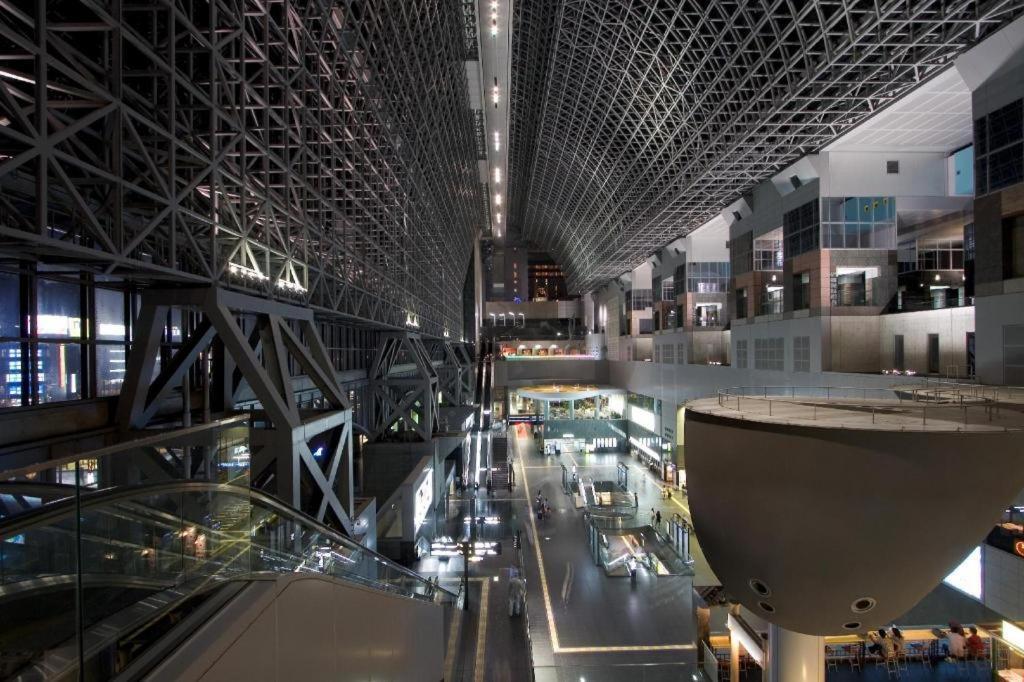 Hotel Plaza Station South 3*