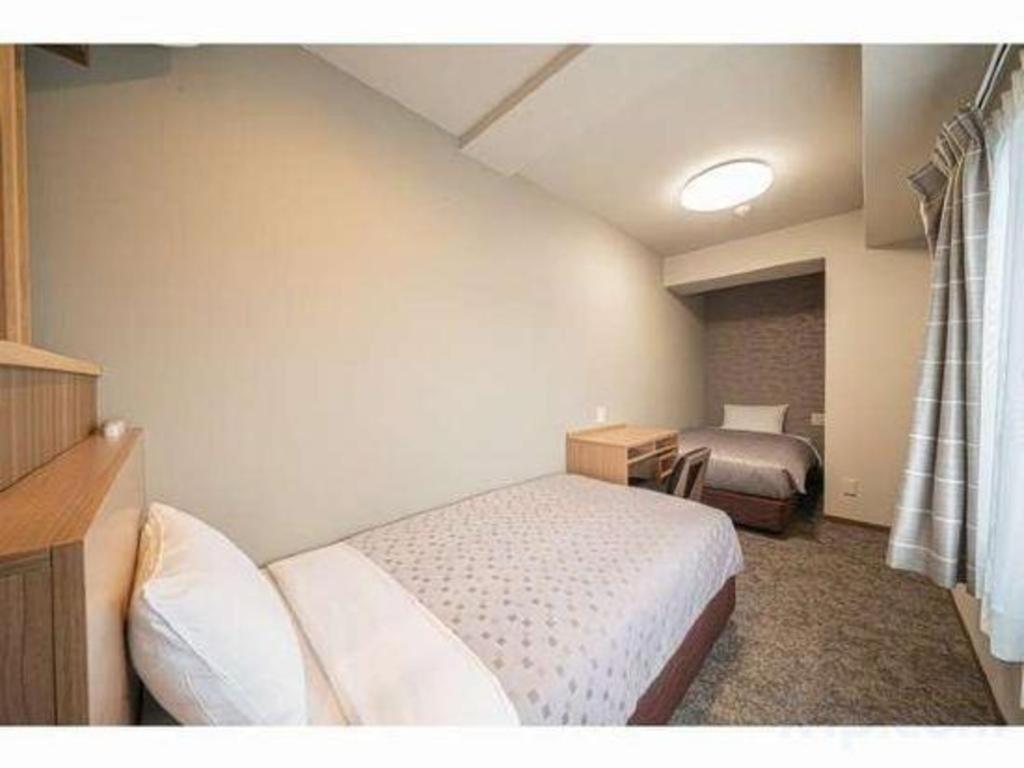 Hotel Plaza Station South 3*